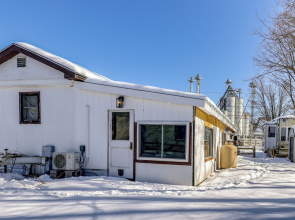 < 1 Mi to Dtwn Brandon! Cozy Home w/ Fenced Yard