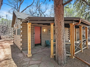 Timber Lodge Cabin 8