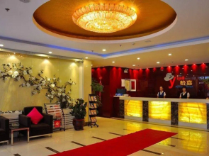 Dalian Yijia Business Hotel