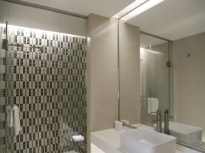 Orange Hotel Guangzhou Quzhuang Metro Station