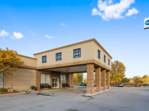 Best Western Crossroads Of The Bluffs