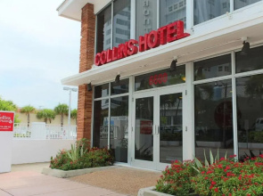 Collins Hotel