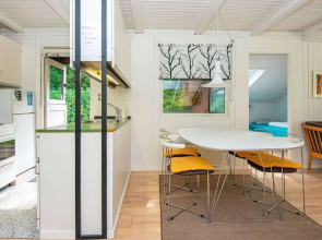 Tranquil Lakeside Retreat in Ry-by Traum