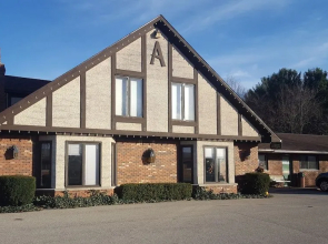 Inn at the Alpine