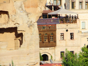 Oriental Cave Suites