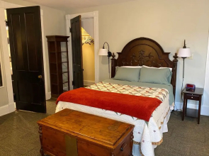 Moon River Bed and Breakfast