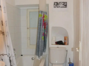 Private Room 1 Old Town Beach Parking