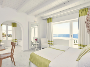 Archipelagos Hotel