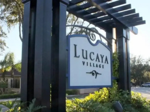 Lucaya 3 Bedroom 2 Bath Townhome With Flat Screen TV