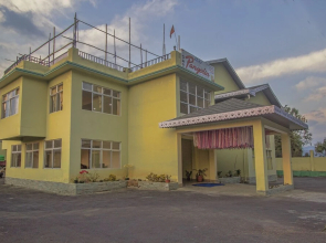 OYO 28084 Hotel Pangolin