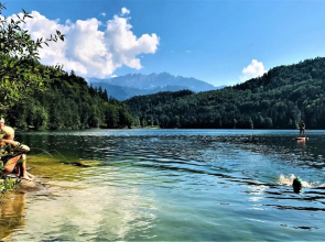 große Fewo im Alpen-Landhaus zwischen See, Berg und Bach