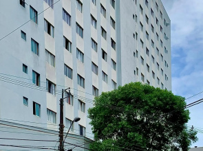 1103- Apartamento Encantador, amplo e decorado, mobiliario moderno, cozinha completa com utensílios , Excelente vista da cidade e localização privelegiada no bairro Bigorrilho