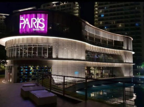 Azure Luxury City Suites by VacationsPH