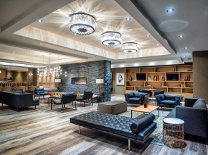 Sandman Signature Mississauga Hotel