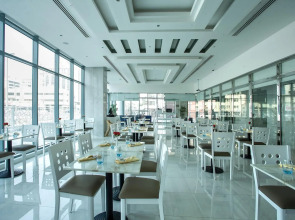 Отель City Avenue Al Reqqa Hotel