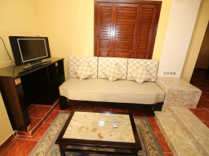 Tamra Beach Resort