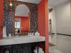 Bellwether Beach Resort