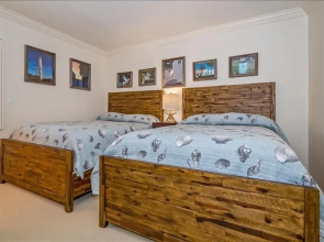 Sea Oats 217 2 Bedroom Home by RedAwning