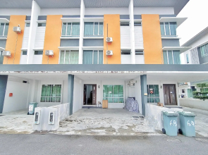 Oyo 90186 Tiong'S Homestay - Gated Community Sibu