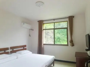 Kungfu Mountain Zhao Fu Resort