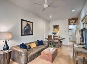 Historic Railyard Bungalow - Walkable Location!