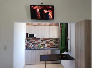 Merovili Apartment 3