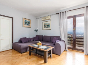 Awesome Home in Rukavac With Wifi, Outdoor Swimming Pool and 2 Bedrooms
