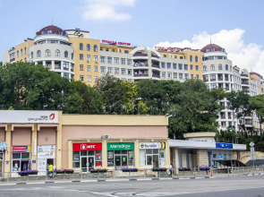 Apartments on 75 Chkalova Street