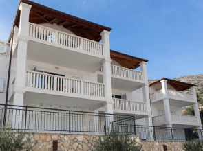 Maar Deluxe Ideal Next To Dubrovnik