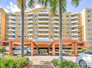 Signatures on the Esplanade Darwin
