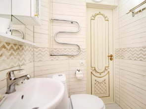 Шевченко 72 угол Абылай хана, ЗОЛОТОЙ КВАДРАТ ЦЕНТР НОВАЯ 2х комн