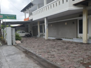 Nuri Indah Syariah Hotel
