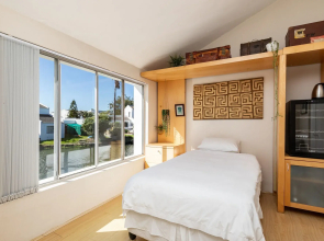 Admiralty B&B