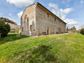 Alluring Holiday Home in Chianni With Swimming Pool
