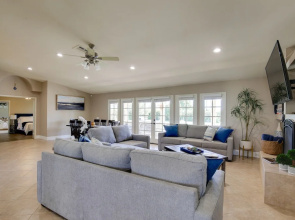 Palm Desert Oasis w/ Hot Tub < 1 Mi to Golf!