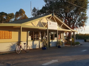 Shepparton Holiday Park and Village