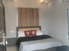 Staylo Paradise Villa