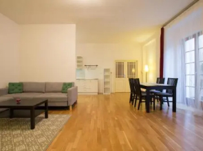 Apartment with free Garage Prague 1