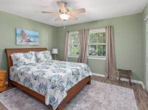 425 Magnolia Unit I by Hodnett Cooper