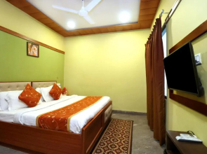 Treebo Trend Hotel Seven