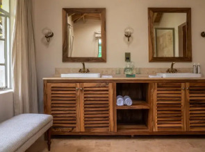 Karen Blixen Coffee Garden & Cottages