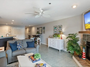 Lakeview Condo, Pools, Patio With Grill, Near PB2 Launch
