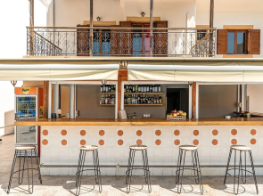 Artemis Marina Apartments