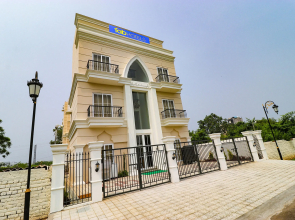 Fabhotel K9 Villa