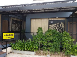 T4 Hotel Sisaket
