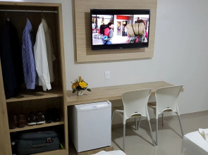 Max Hotel