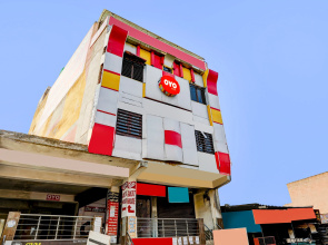 Oyo Flagship 92825 G P Guest House