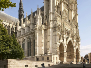 B&B HOTEL Amiens Centre Cathédrale