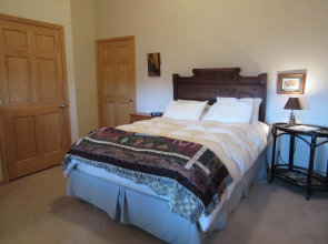 Crooked Creek Retreat And Outfitters