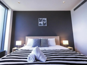 Mono Apartments on Freshwater